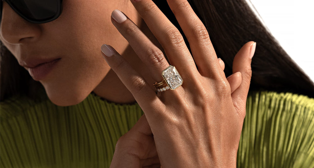 Bezel Engagement Rings Desktop Banner