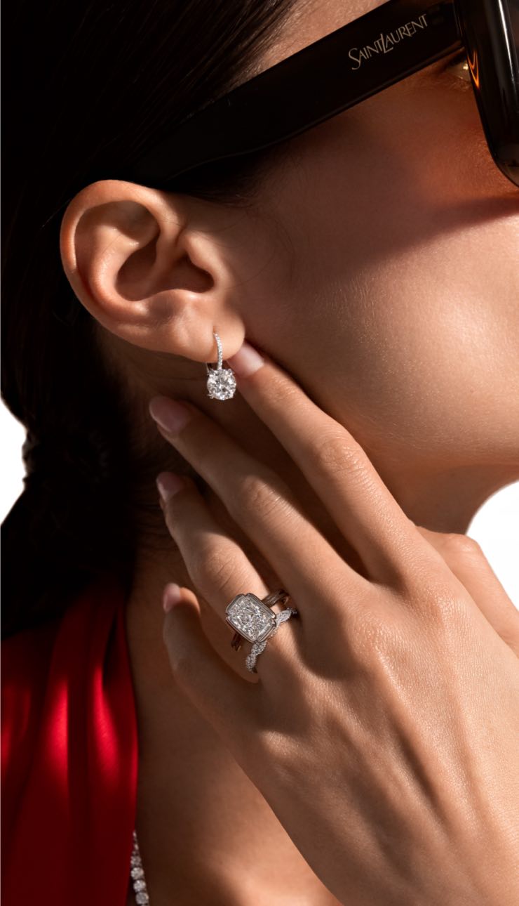 Earrings Mobile Banner