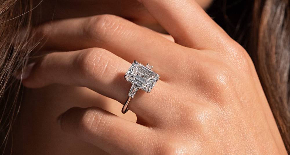 Three Stone Engagement Rings Desktop Banner