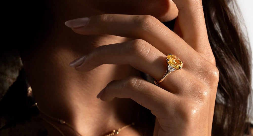 Yellow Diamond Rings Desktop Banner