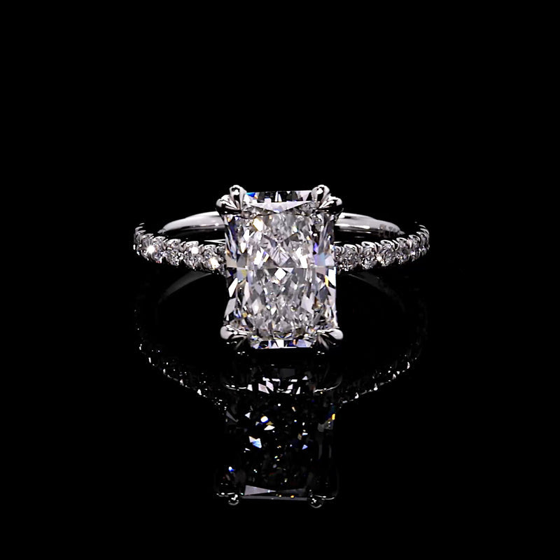 Precious Metal:Platinum;Cut Shape:Radiant