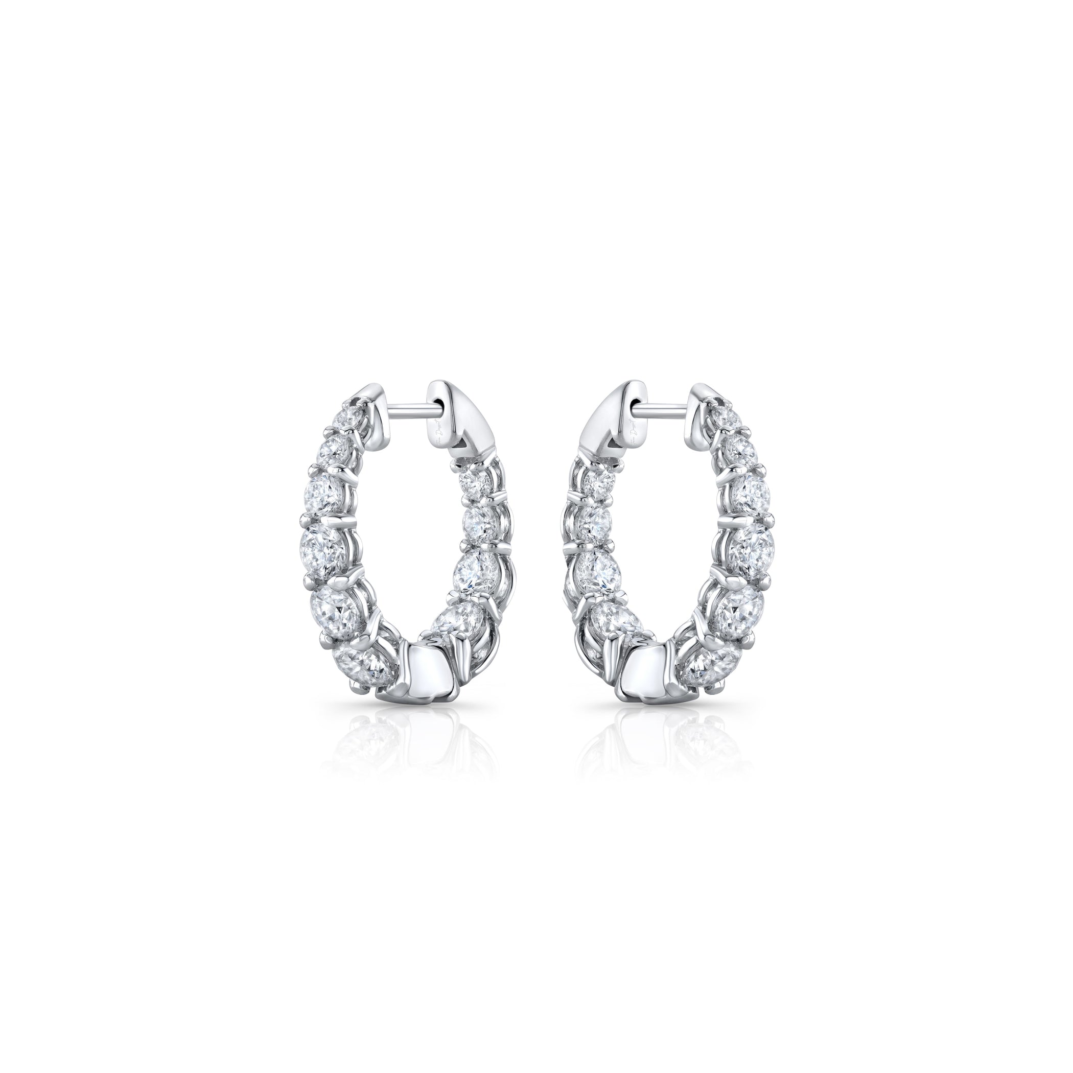 Gwen Oval Lab Diamond Graduated Hoop Earrings | Jean Dousset